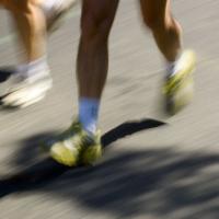 Last van de grote teen in nieuwe hardloopschoenen