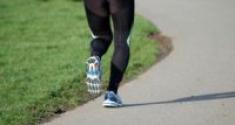 Deelnemers gezocht om een vragenlijst in te vullen over hardlopen en gezondheid van de knie