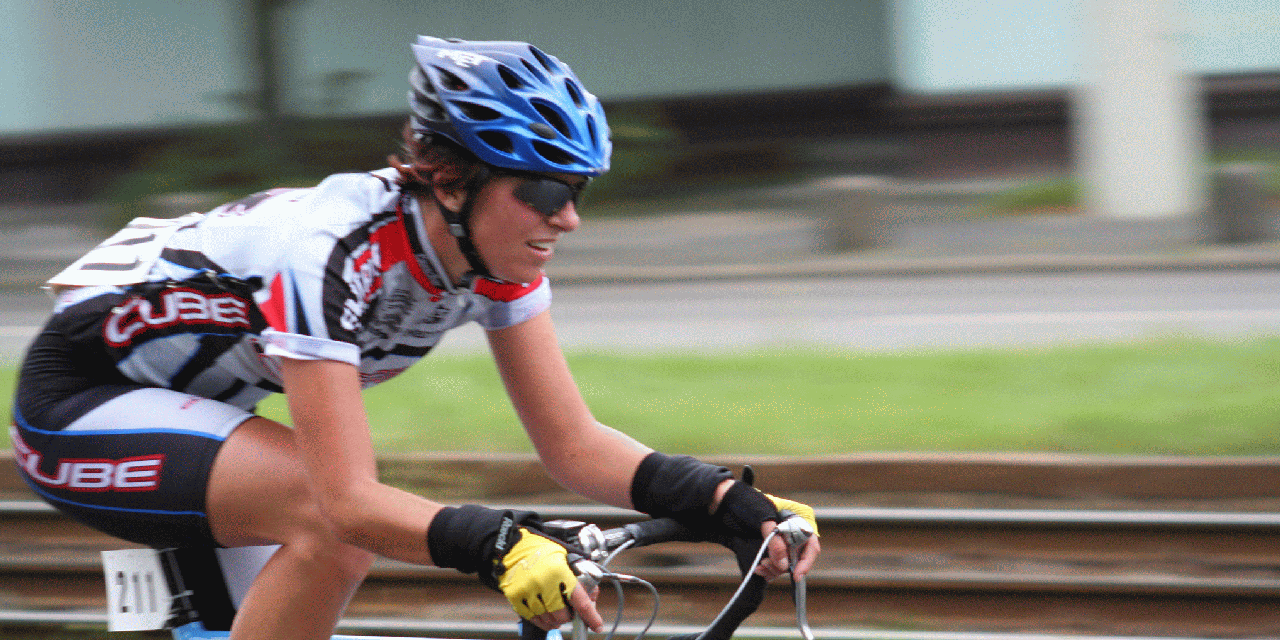 Sportarts in opleiding Tessa Backhuijs fietst de Tour de France en houdt blog bij