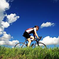 Vraag aan de sportarts: Na het fietsen heb ik irritatie aan het zitvlak. Rode bultjes en roodverkleuring. Wat kan ik hier aan doen?