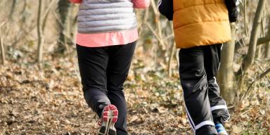 Vraag aan de sportarts: Pijn in enkel tijdens hardlopen. Wat kan ik doen?