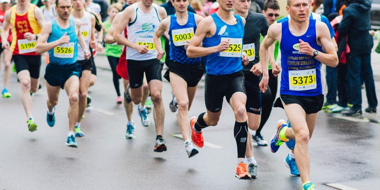 Een marathon uitlopen doe je niet alleen fysiek