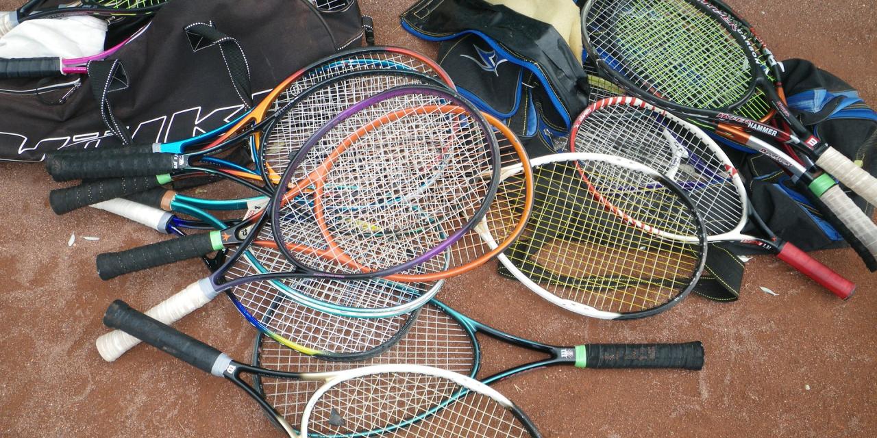 Het materiaal bij tennis